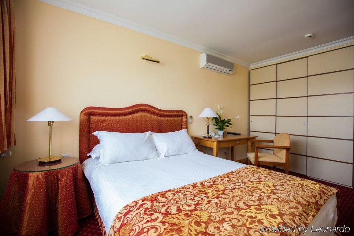 Chagala Atyrau Hotel المظهر الخارجي الصورة