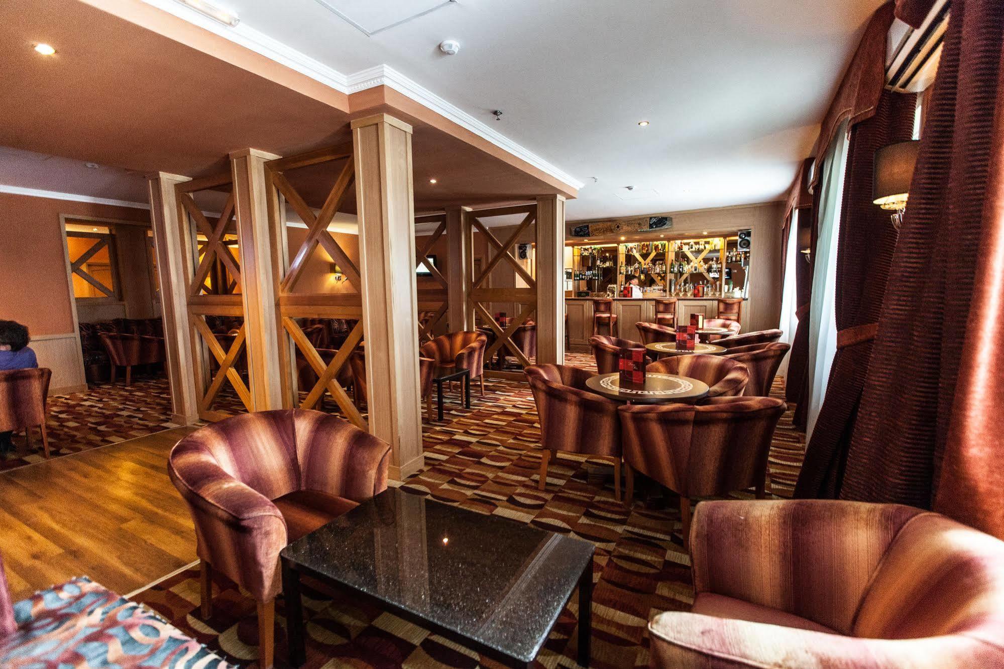 Chagala Atyrau Hotel المظهر الخارجي الصورة
