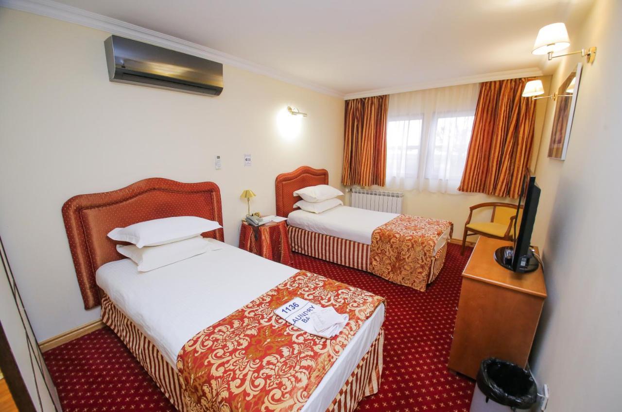 Chagala Atyrau Hotel المظهر الخارجي الصورة
